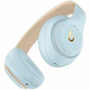 Beats Studio 3 wireless noise canceling headphones
Crystal blue